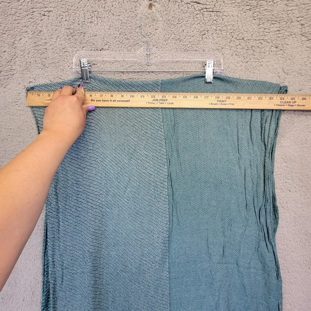 Halogen Scarf Lot of 2 Green Blue Gold Winter Knit Seashell Print Gold Winter‎